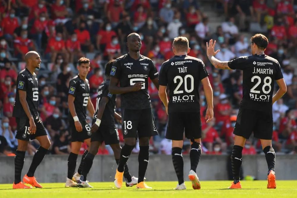 包含里尔迎来胜利，巩固榜首位置领先优势扩大的词条