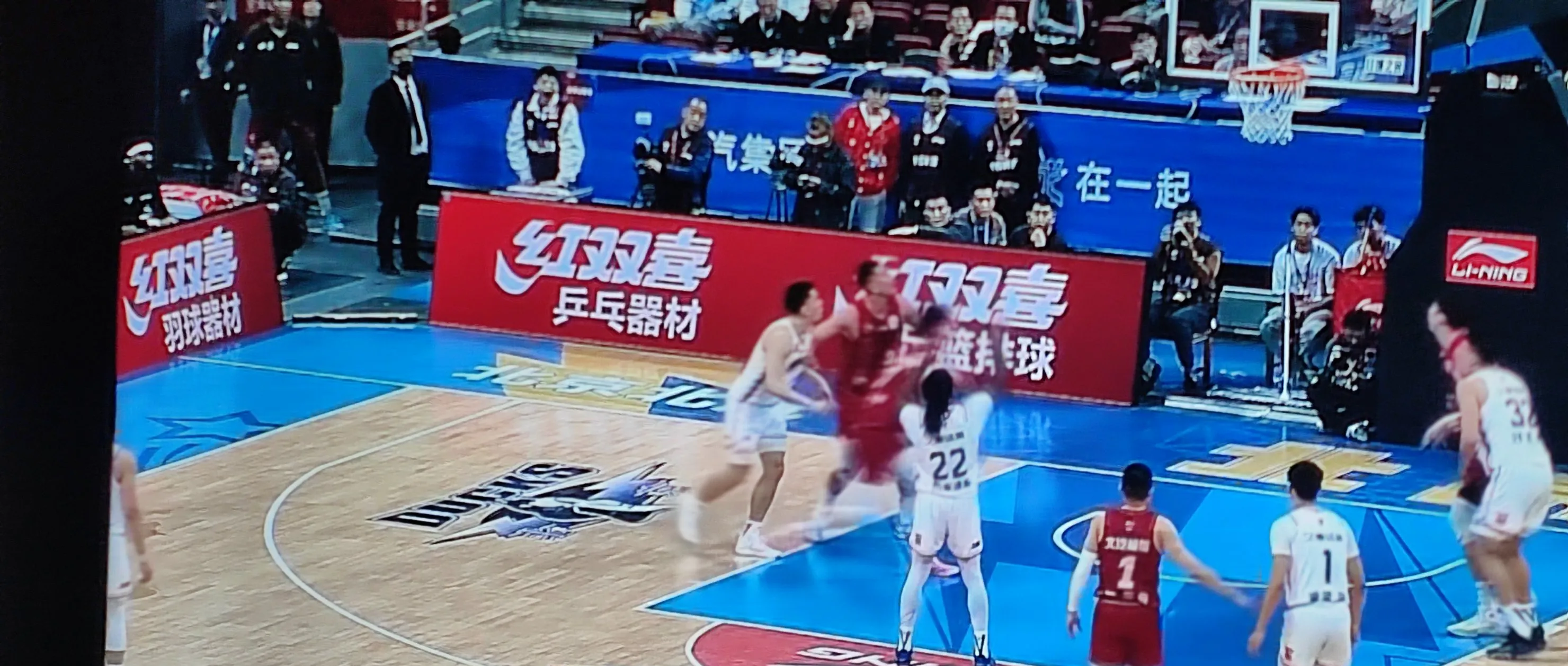 关键时刻！上海队连战两场，打破连败魔咒