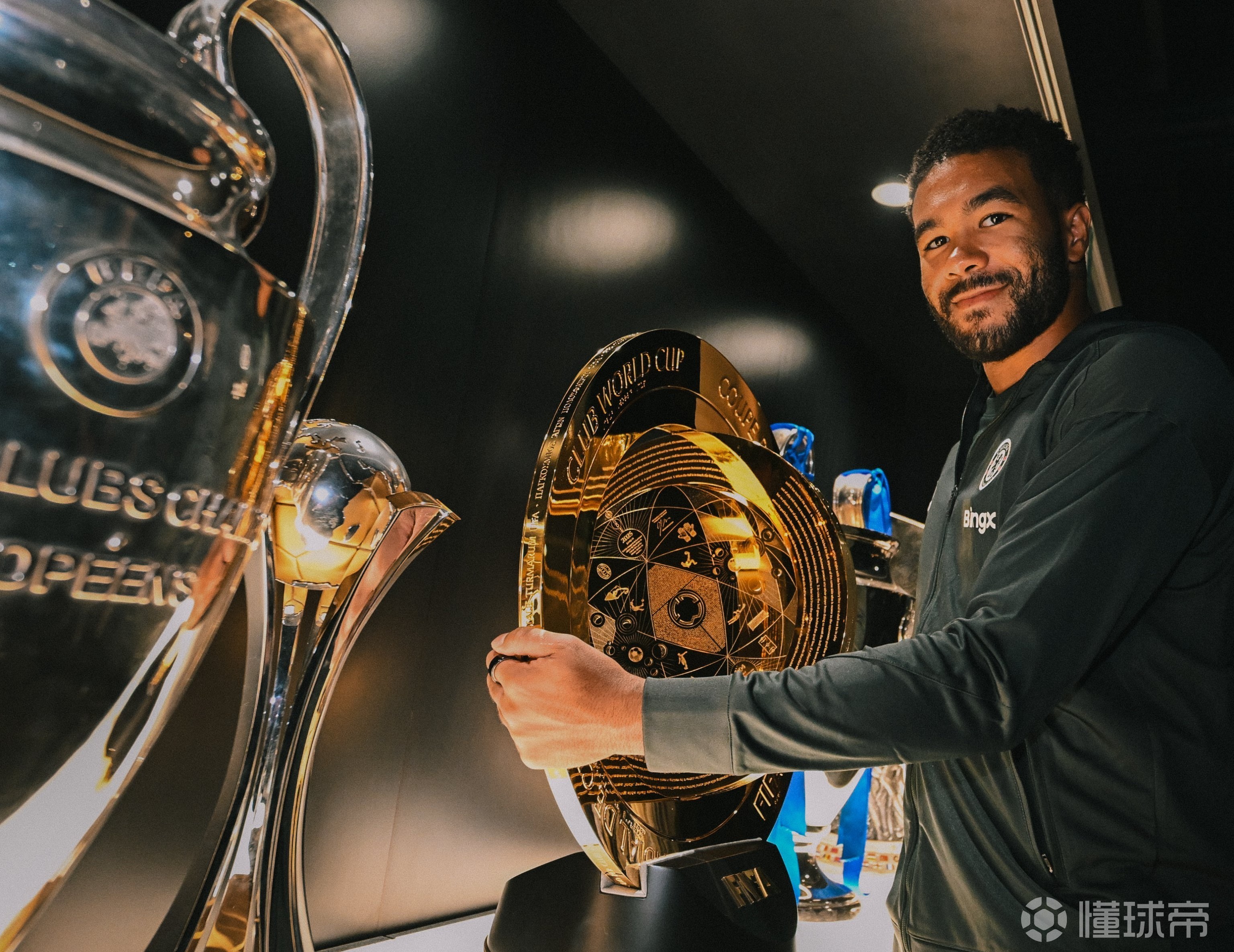 九游体育app下载-球队新阵容表现出色，期待冲击联赛榜首