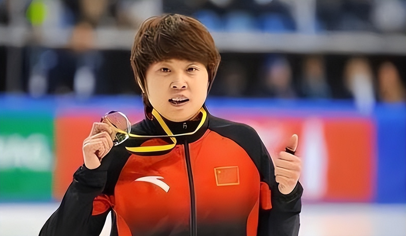 关于毛里求斯运动员夺得花滑冰铜牌的信息