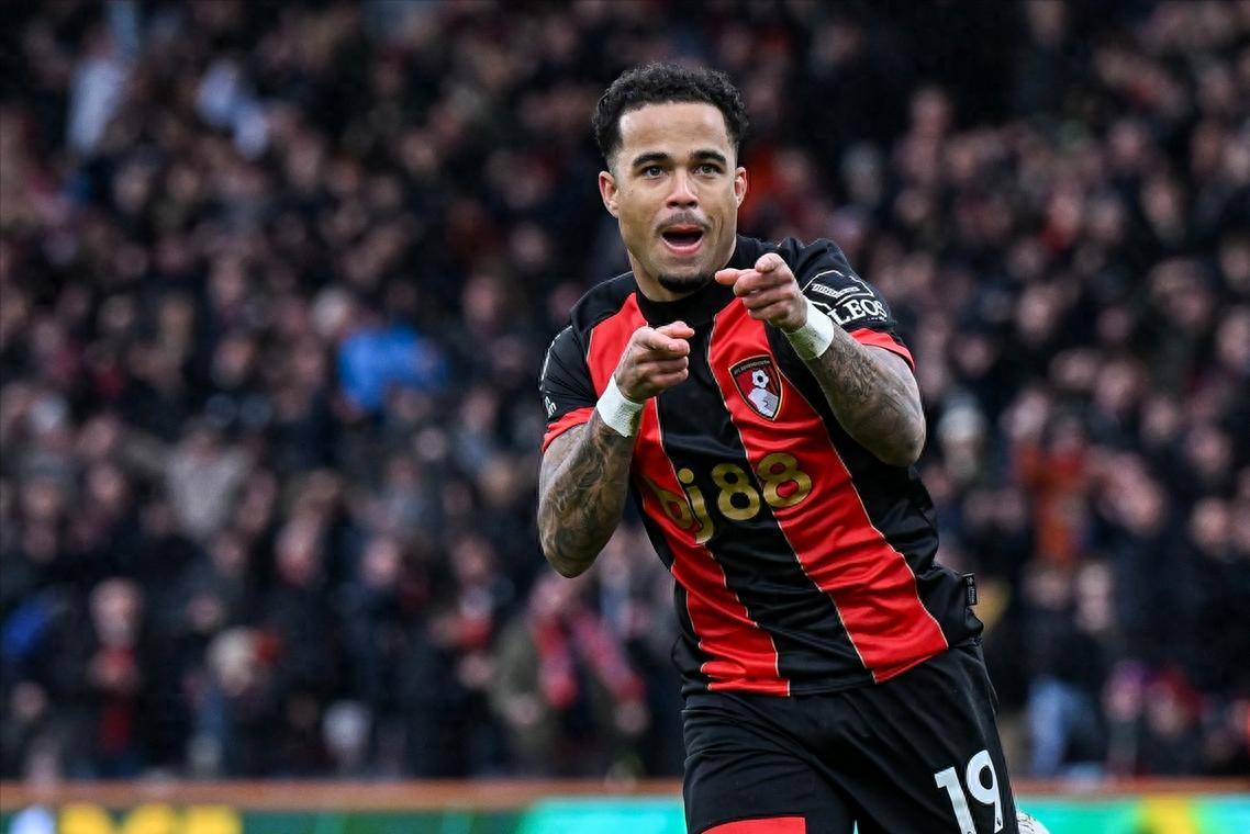 九游体育登录-荷兰新秀诞生，足坛异军突起！