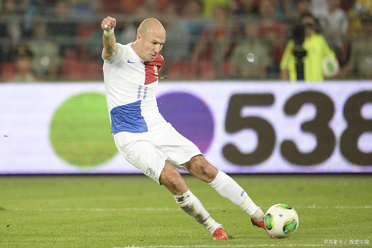 荷兰新秀诞生，足坛异军突起！