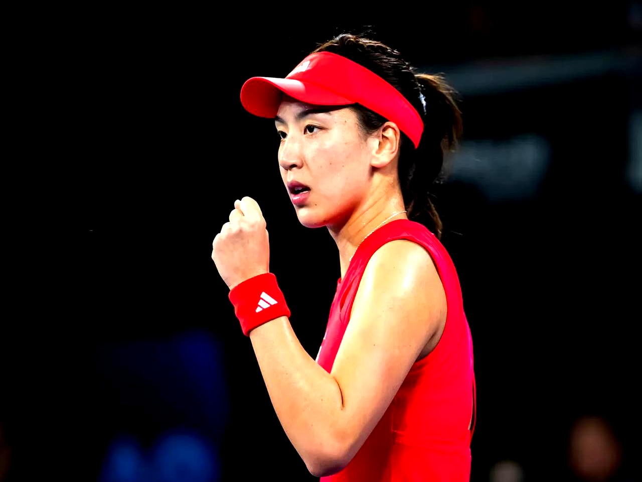 西班牙选手勇夺女子滑雪金牌