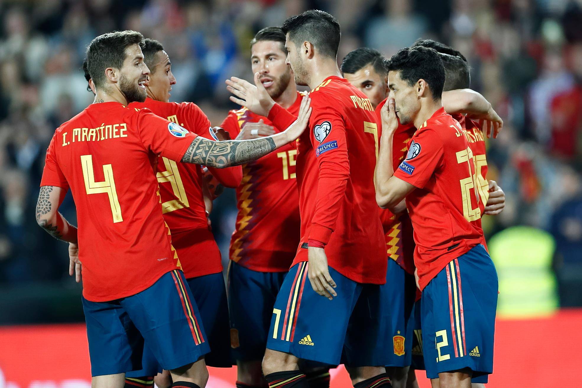 法国队在比赛中全面压制对手