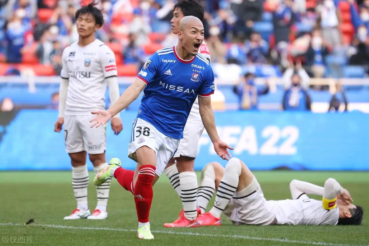 球队面对劲敌艰难取胜，实力得到认可