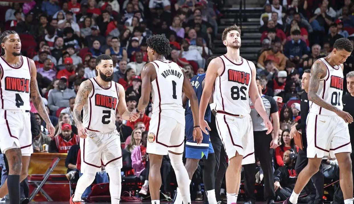 火箭阵容再次大调整，引发球迷质疑