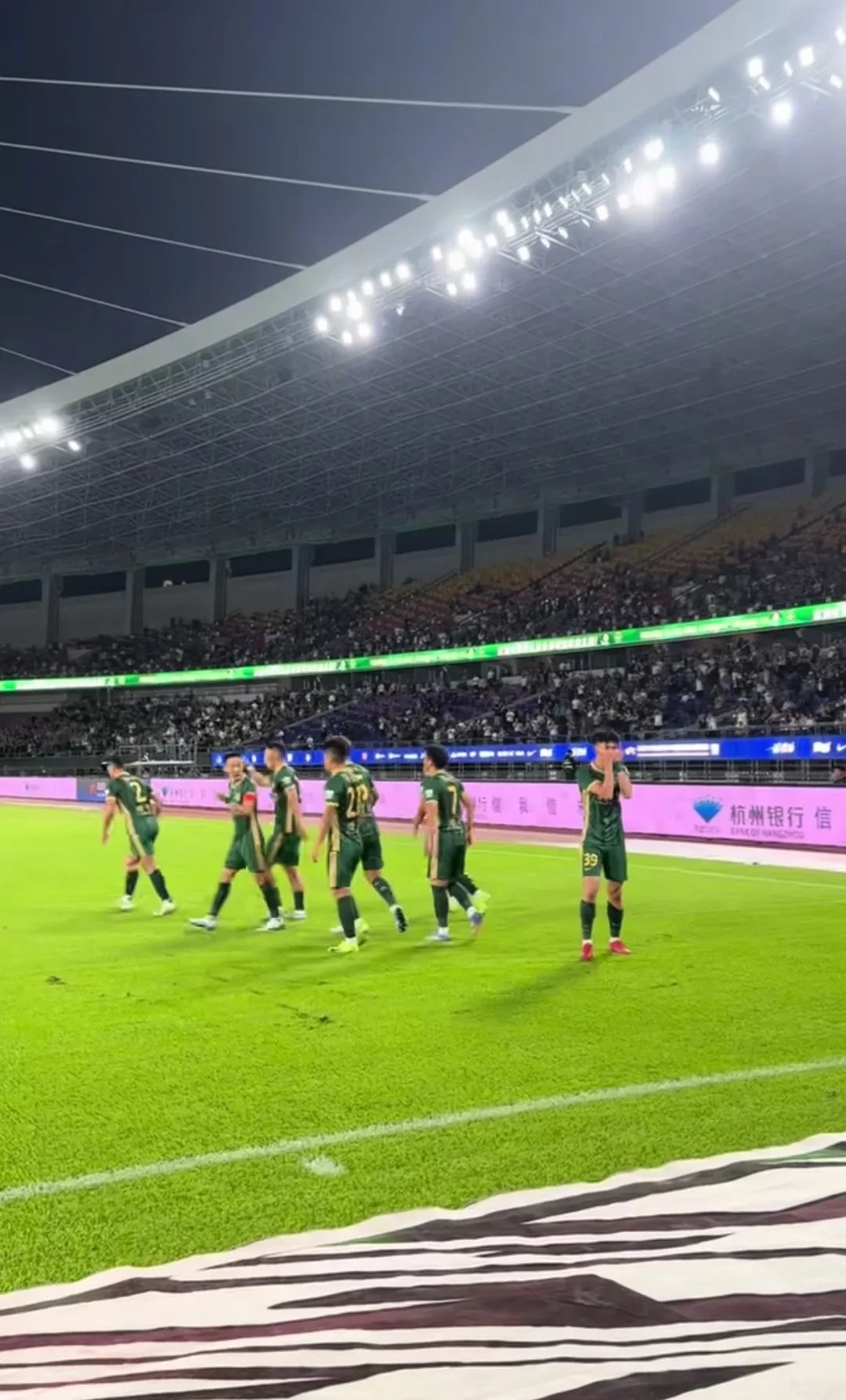 九游体育官网入口-包含亚洲足球巨星转会传闻，引发球迷猜测的词条